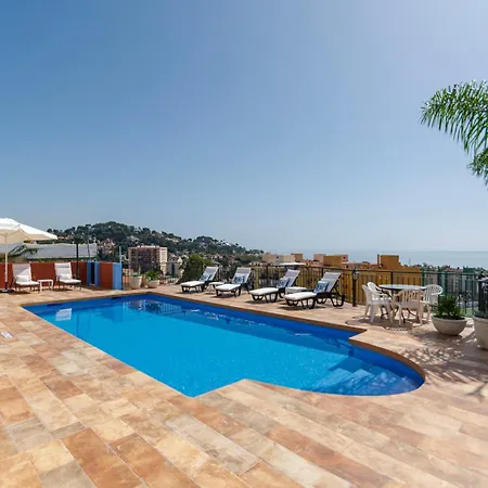 Apartment Mediterraneo Outdoor Pool Málaga